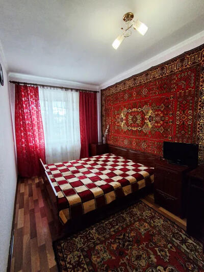 Продаж 2-х кім. кв. в гарному стані на Героїв рятувальників