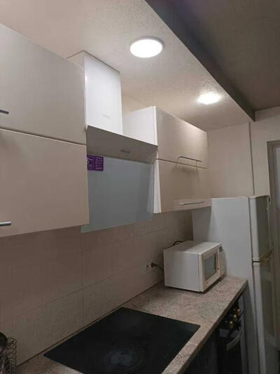 2-кімнатна квартира біля Епіцентру