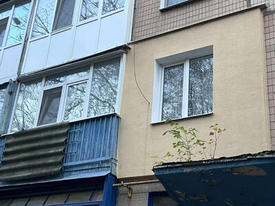 Продам 2-х кімнатну квартиру(вул. Є. Тельнова).