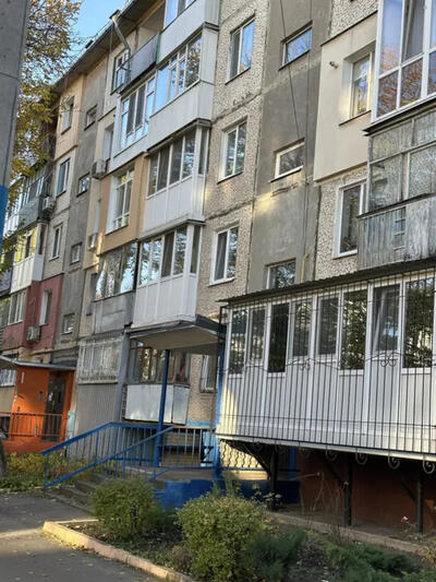 2 к квартира обл. лікарня.