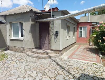 Продам частину будинку м.Кропивницький р-н Новомиколаївка.