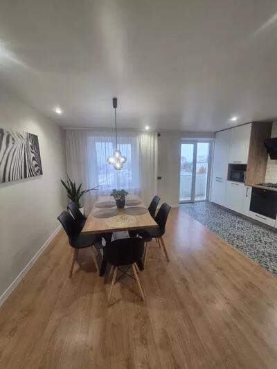 Ексклюзивна 4к квартира Дендропарк