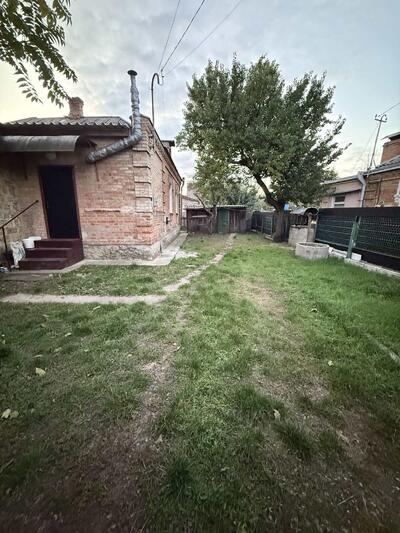 Оренда 1но кімнатного будинку з власним затишним подвіррям.