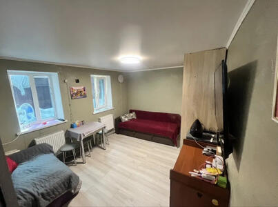 продаж півбудинка Некрасівка