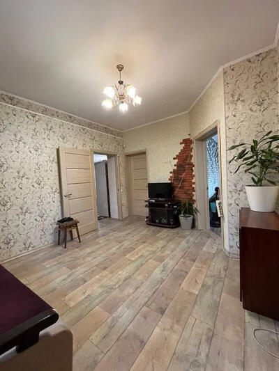 ПРОДАЄТЬСЯ БУДИНОК