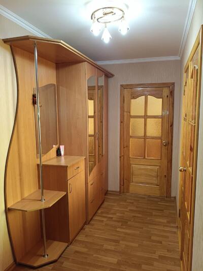 Здається 2 кімнатна квартира біля ринку на Полтавській