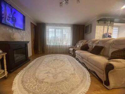 Продається простора 4-кімнатна квартира,р-н Полтавська, вул. Кропивницького.