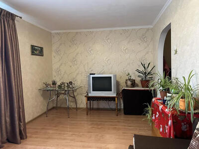 Продається 2 кімнатна квартира на 101 м-ні