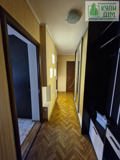 Продається 2х кімнатна квартира