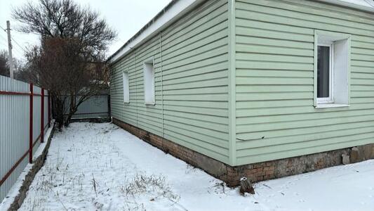 Продаеться будинок.