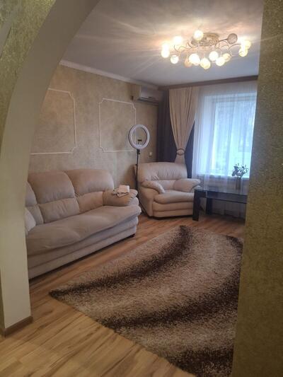 Продається 3-х кімнатна квартира на Попова